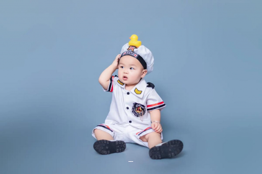 金湖宝宝老摇头怎么回事